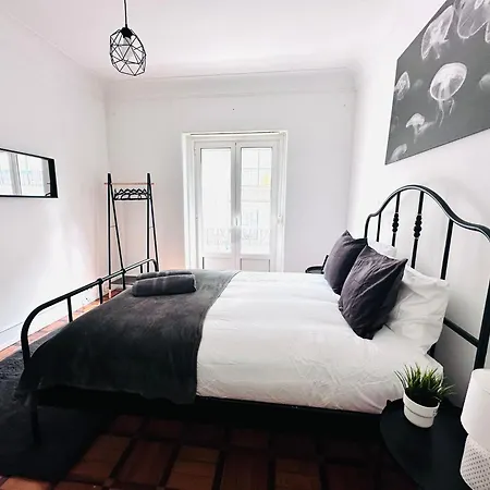Rooms, Location For Tourists 호스텔 *
