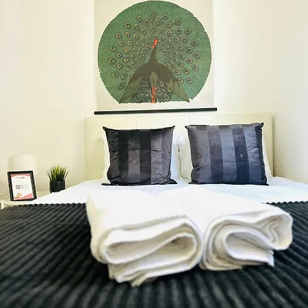 호스텔 Rooms, Location For Tourists